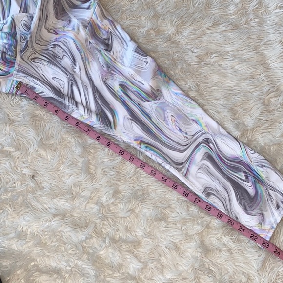 Athleta Contender opal capri crop leggings. Large Tall  Hard to Find - Picture 11 of 15